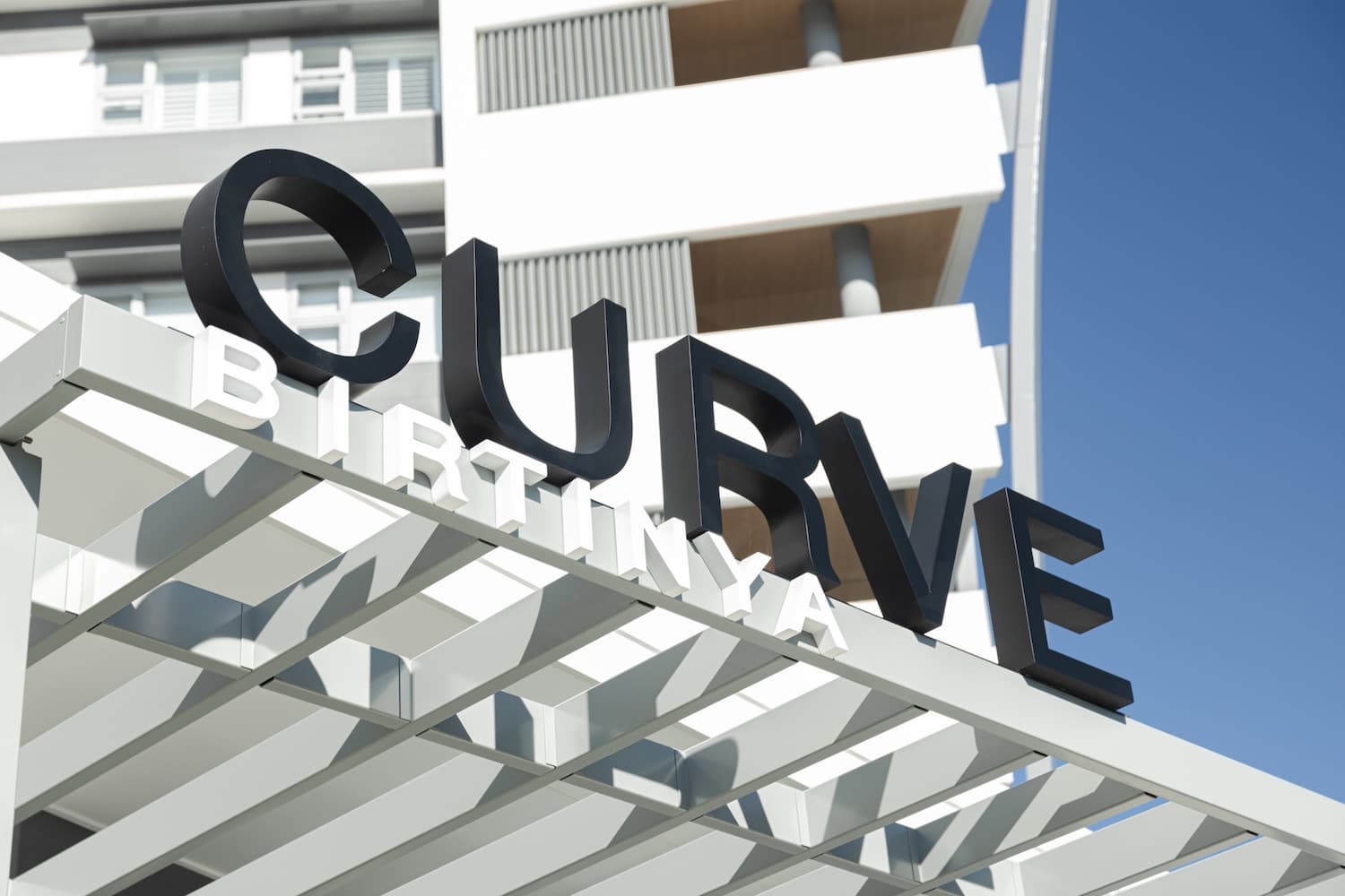 Curve Birtinya signage by Sunquest Signs