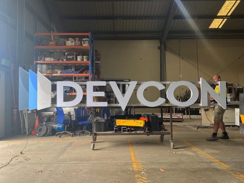 Sunquest Signs - Crane Signs 1