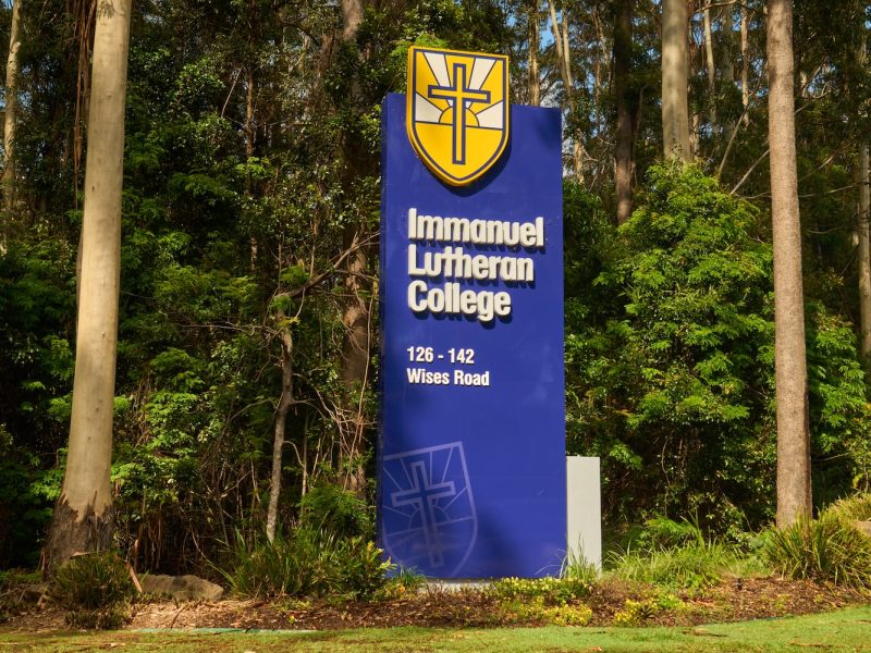 Sunquest Signs - Signage - Pylon Signs 5